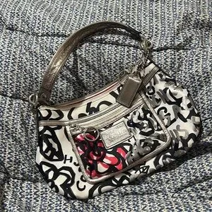 バッグ COACH Poppy Graffiti Accessory pouch Limited Edition* Coach Poppy Graffiti Satin, | Depop